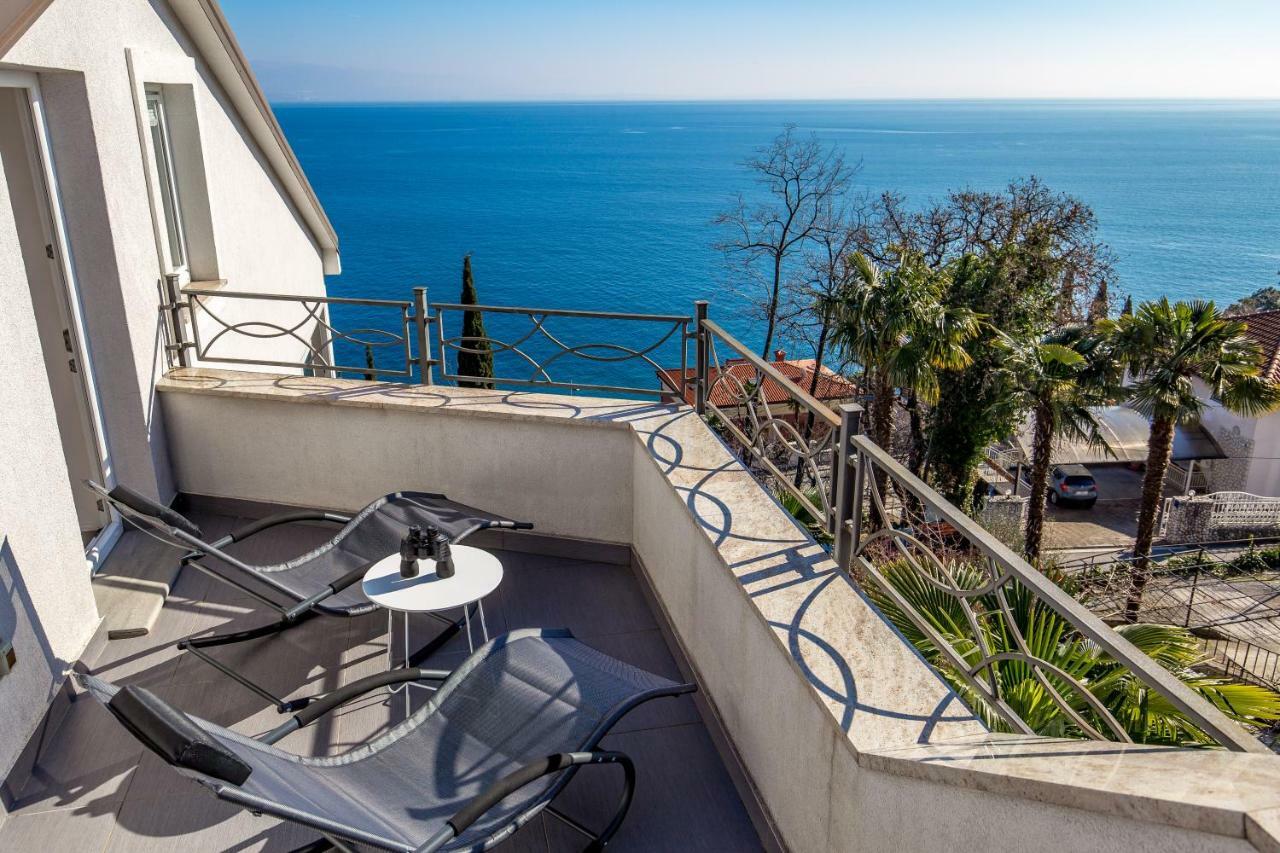 오파티아 Luxury Penthouse Prestige Near The Sea 아파트 외부 사진
